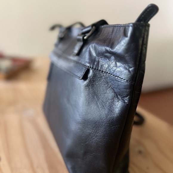 Vintage Black Leather Tote Bag - Picture 2 of 9